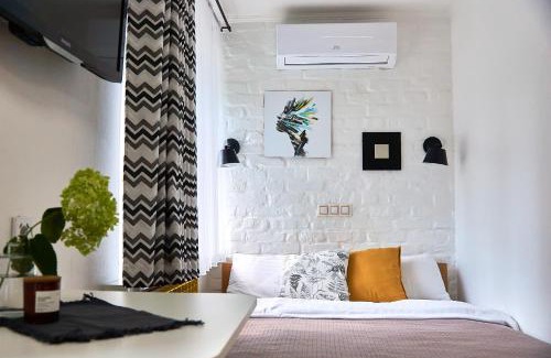 Bila Tserkva Apartment | Яскраві Апартаменти √ Wi-Fi √ Кава √ 2хв п.Олександрія