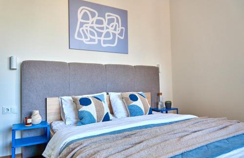 Mukachevo Apartment | Яскраві сучасні Апартаменти для молодих та активних