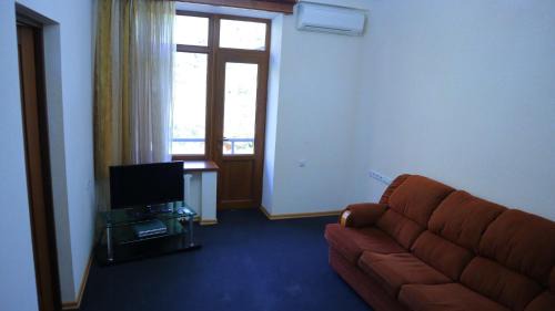 Tatev Hotel | Տաթևի կիրճ Gorge of Tatev