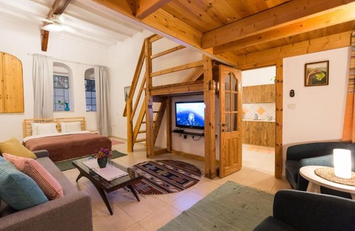 Rosh Pinna Apartment | אירוח משפחתי בראש פינה העתיקה Old Roshpina family suite