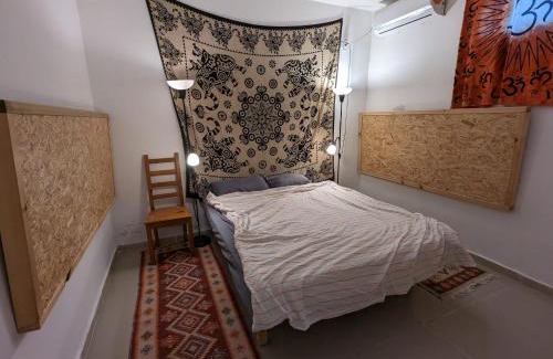 Daliyat al-Karmel House | אשראם בכרמל - המקום של אורי