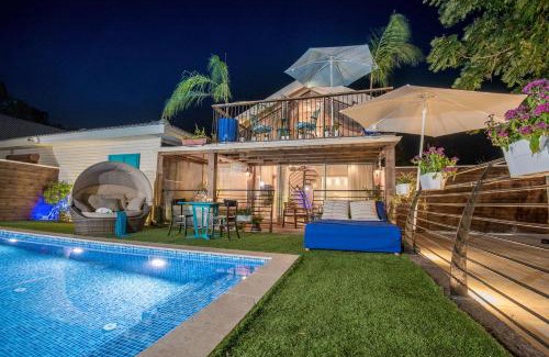 Yesod HaMa'ala Cabin | בין שקד לתמר יסוד המעלה