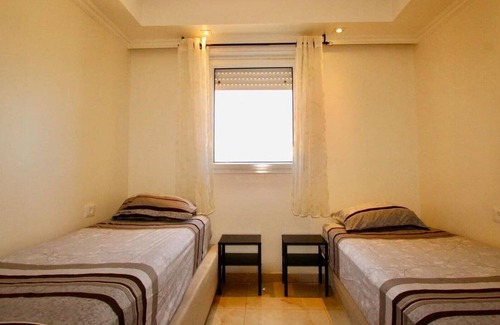 Netanya Apartment | דירת יוקרה מול הים ניצה 8 נתניה in Netanya