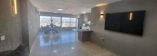 Tiberias Apartment | דירת נופש לב ים