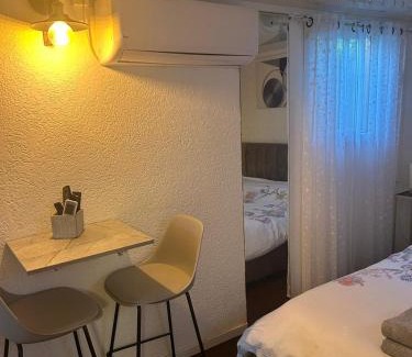 Kiryat Ekron Apartment | יחידת דיור עם בריכה