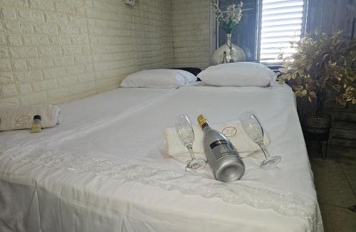 Tiberias Old City Apartment | ליאם בכנרת - דירות סטודיו פשוטות נעימות בטבריה