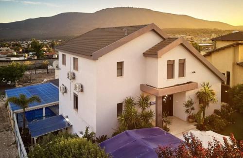 Kfar Hoshen Bed & Breakfast | מור ולבונה - וילה מהממת ומפנקת למשפחות בגליל