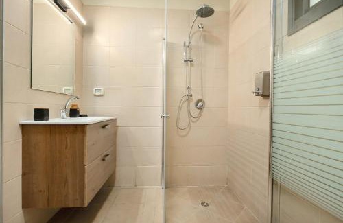 Yavne'el Apartment | נוף בראשית ביבניאל - וילה מהממת עם בריכה ו-3 סוויטות מדהימות