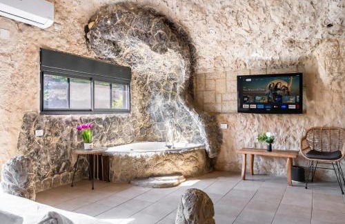 Yavne'el Apartment | נוף בראשית ביבניאל - וילה מהממת עם בריכה ו-3 סוויטות מדהימות
