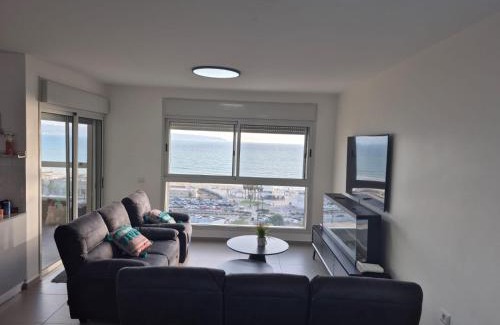 Acre Apartment | נוף על הים