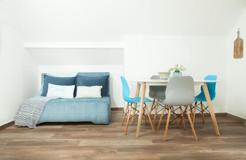 Ramot Naftali Cabin | נפגשים בחצר בין ההרים - -