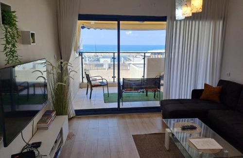 Ashkelon Apartment | סוויטה מול הים