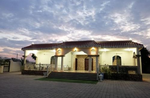 Salalah Villa | استراحة حمرير