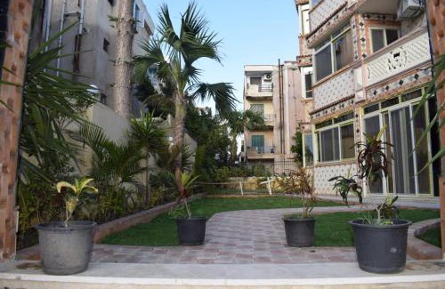 Al-Muntazah Ski Chalet | شالية ارضى في المعمورة الشأطي