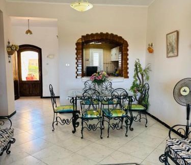 Al Alamayn Ski Chalet | شاليه مارينا 4 الساحل الشمالي