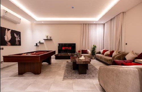 Al Olaya District Apartment | شقة بغرفتين نوم وبلياردو