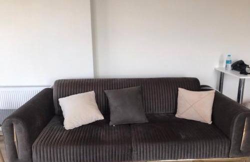 Esenyurt Apartment | شقة تنبض بالحب