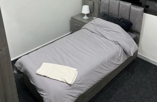 Suwailih Apartment | شقة كبيرة جديدة وعصرية