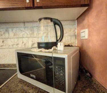 Amman Apartment | شقة مفروشة في البنيات - بالقرب من جامعة البتراء