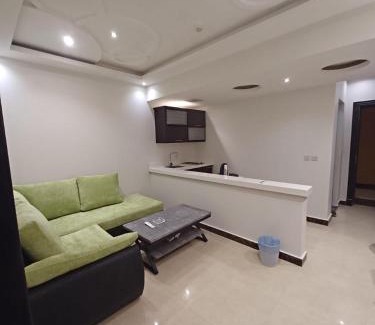 Al Aziziyah Apartment | شقق طلائع الدانه للوحدات المخدومه