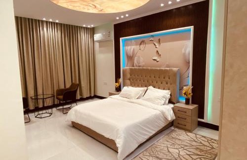 Taif Apartment | شقق فندقية جديدة متعددة الاحجام ديكور فخم مدخل ذكي
