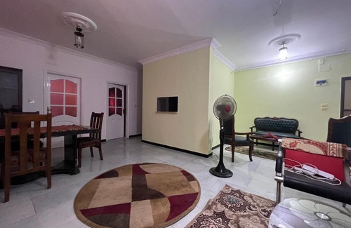 Mansoura Apartment | شقه ١٨٠ متر مكيفه لك بالكامل بشارع محمد فتحي الرئيسي وسط البلد قريبه من نهر النيل وكل الخدمات والجامعه والمستشفيات والنوادي
