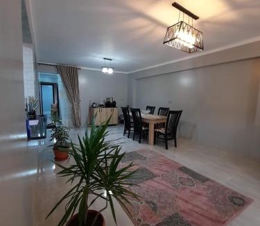 As-Salam House | غرفة بمنزل هادئ مناسب للعائلة