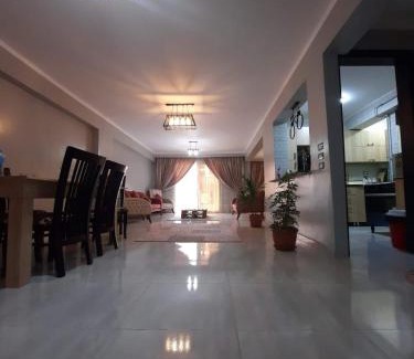 As-Salam House | غرفة بمنزل هادئ مناسب للعائلة