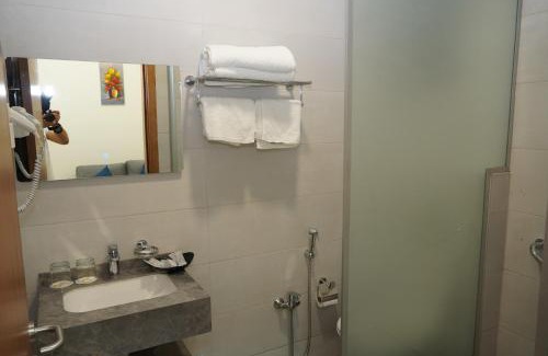 Ma'an Resort | فندق أوتار ذهب