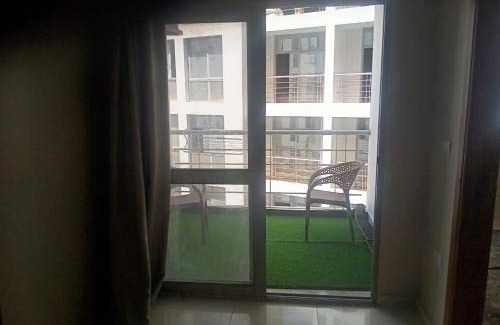 Al-Basatin Apartment | كمبوند وان قطامية معمار المرشدي علي دائري المعادي برج 207 شقة 711 بالقرب من مطار القاهرة
