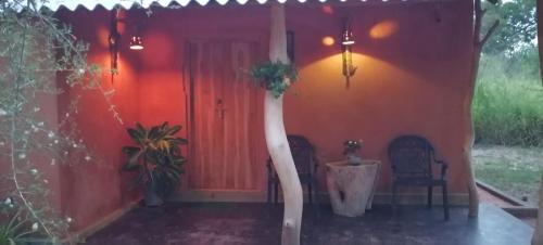 Mihintale House | කැලෑව Jungle Eco Resort