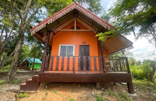Samut Sakhon Cabin | กองทองรีสอร์ท