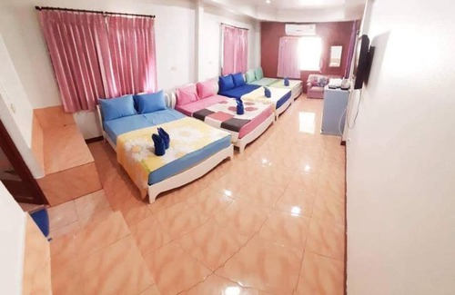 Koh Lan Bed & Breakfast | คิวทอง บังกะโล (Q-Thong bungalow)