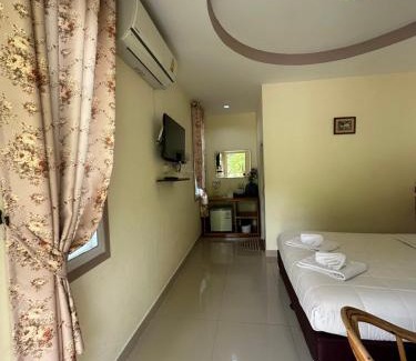 Tha Kradan Resort | ชอว์ งาทอง รีสอร์ต Chor Ngar Thong Erawan Kanchanaburi