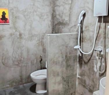 Nakhon Si Thammarat House | ณชนกรีสอร์ท