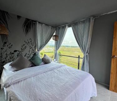 Na Yong House | นาน้าหมูฟาร์มสเตย์ NanamooFarmStay