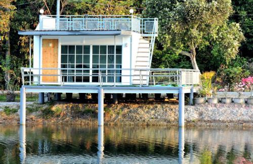 Khlong Khut House | บังกะโลบ้านสวนเอก Bungalow Baan Suan Aek