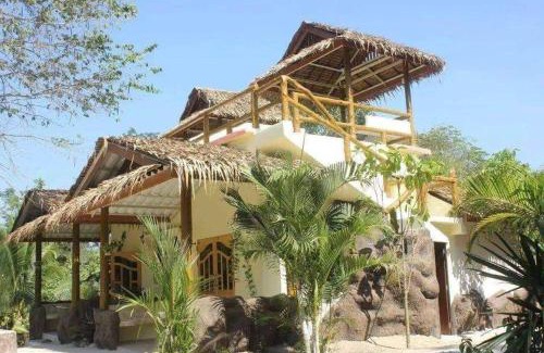 Suan Phueng House | บ้านกาแล สวนผึ้ง