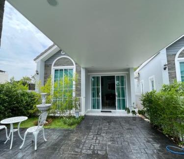Samut Sakhon Villa | บ้านพักขอนแก่น บ้านมั่งมี ใจกลางเมือง