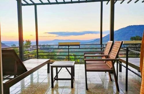 Khao Kho House | บ้านพักเกชิลตา เขาค้อวิวทะเลหมอก