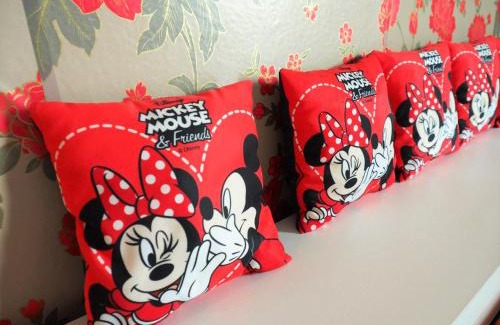 Hua Hin House | บ้านพิมพ์มาดา พูลวิลล่า หัวหิน มีโอเกะ ปิ้งย่าง เสียงดังได้ รองรับ 4-10 คน