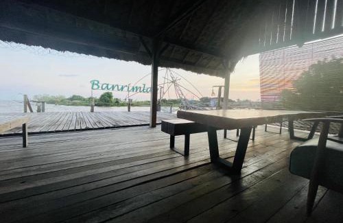 Khuan Khanun House | บ้านริมเลปากประ Banrimlay Pakpra