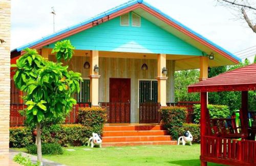 Kamphaeng Saen House | บ้านสวนชมจันทร์ กำแพงแสน