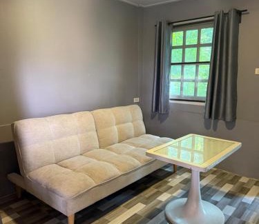 Muak Lek House | บ้านเชิงเขาโฮมสเตย์ บ้านบนเขา