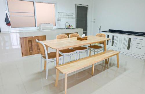 Nakhon Phanom House | บ้านเลียบโขง@นครพนม
