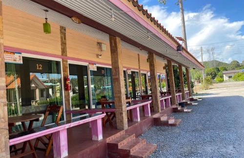 Khlong Khut House | ปลาตอง รีสอร์ท