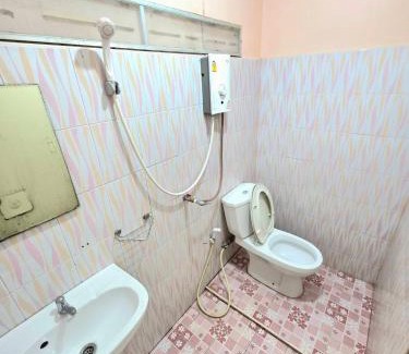 Khlong Khut House | ปลาตอง รีสอร์ท