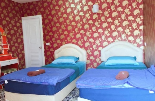 Tha Ruea Resort | ริมบึงสวนพริกรีสอร์ท