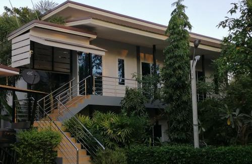 Phen Hotel | เพ็ญวิวรีสอร์ท Phenview resort