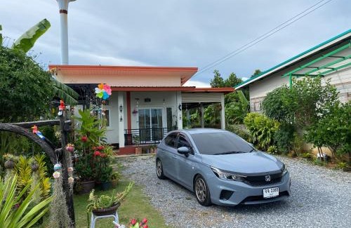 Sattahip House | เพียงภูโฮมสเตย์